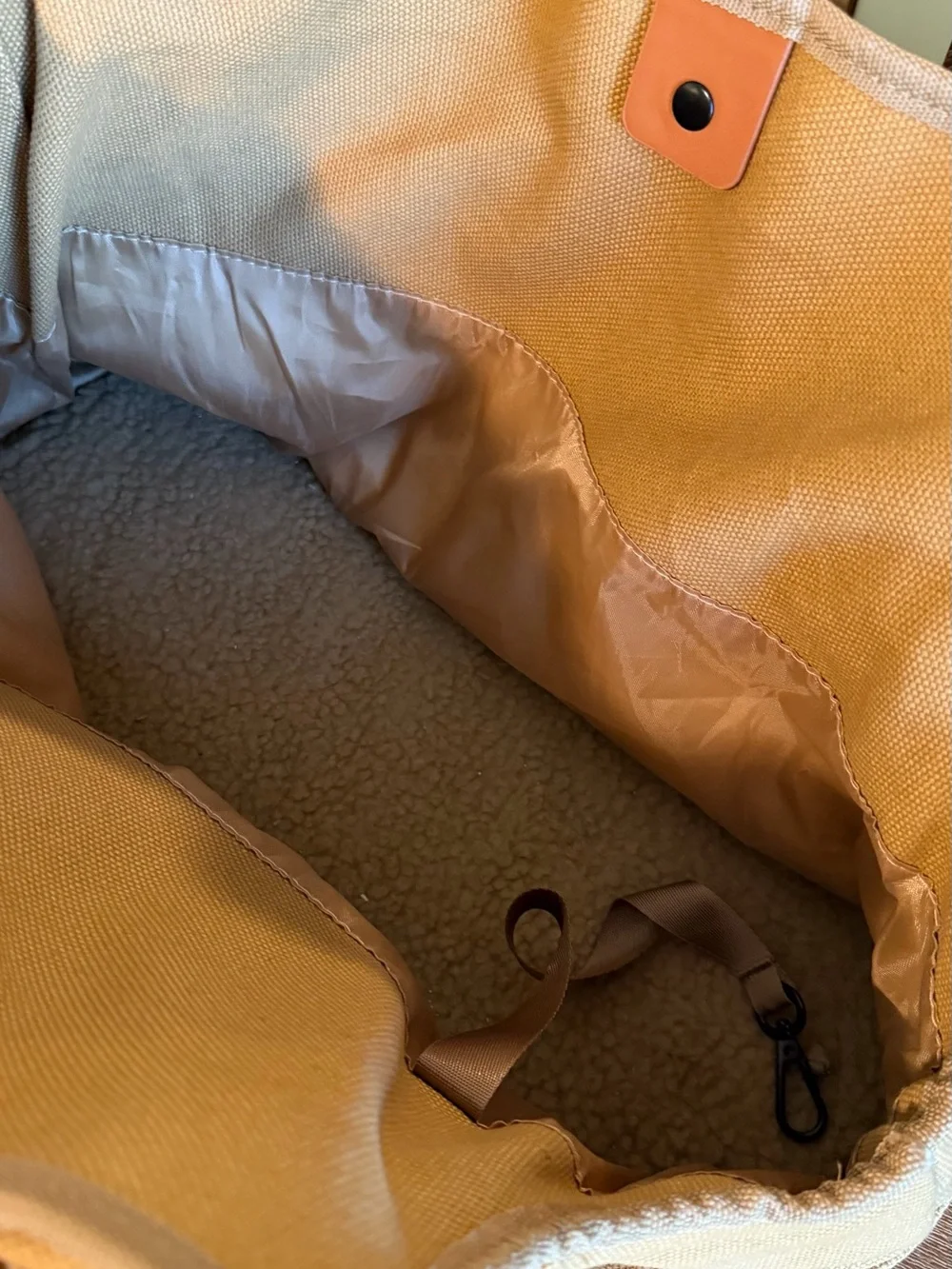 houndstone canvas duffel